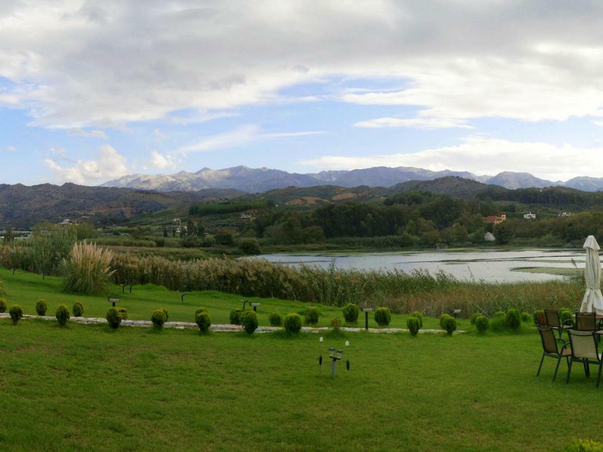 Villa Oasis Galatás Dış mekan fotoğraf